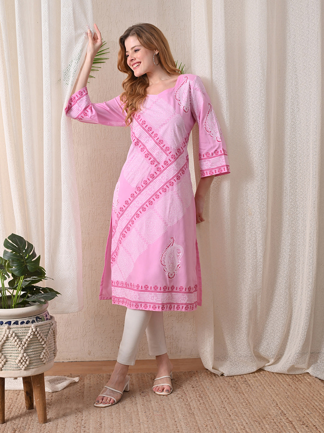 Petal Pink Diagonal Printed Rayon Kurta with Border Detailing