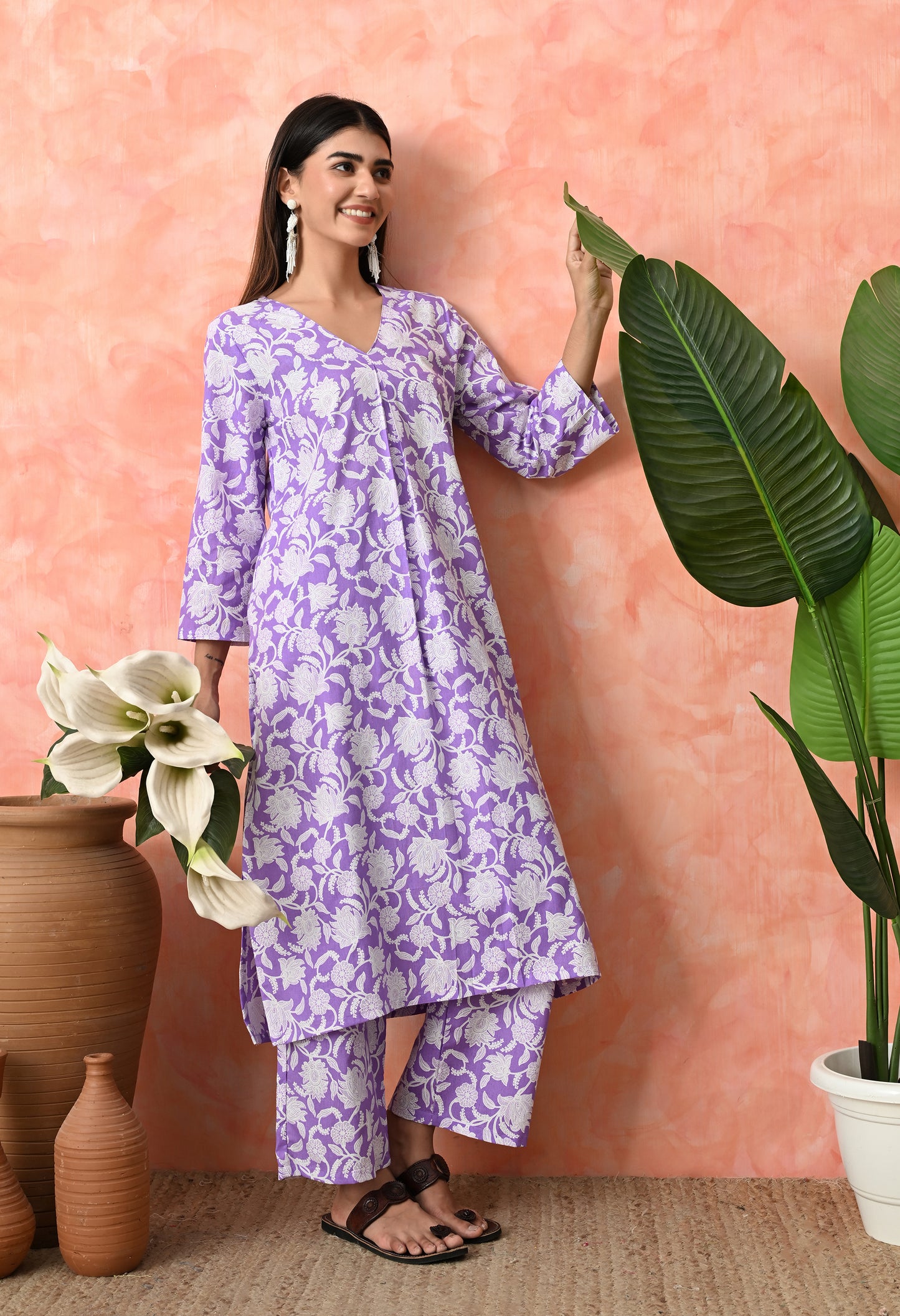 Lavender Floral Printed Rayon Kurta Set with V-Neck & Side Pocket