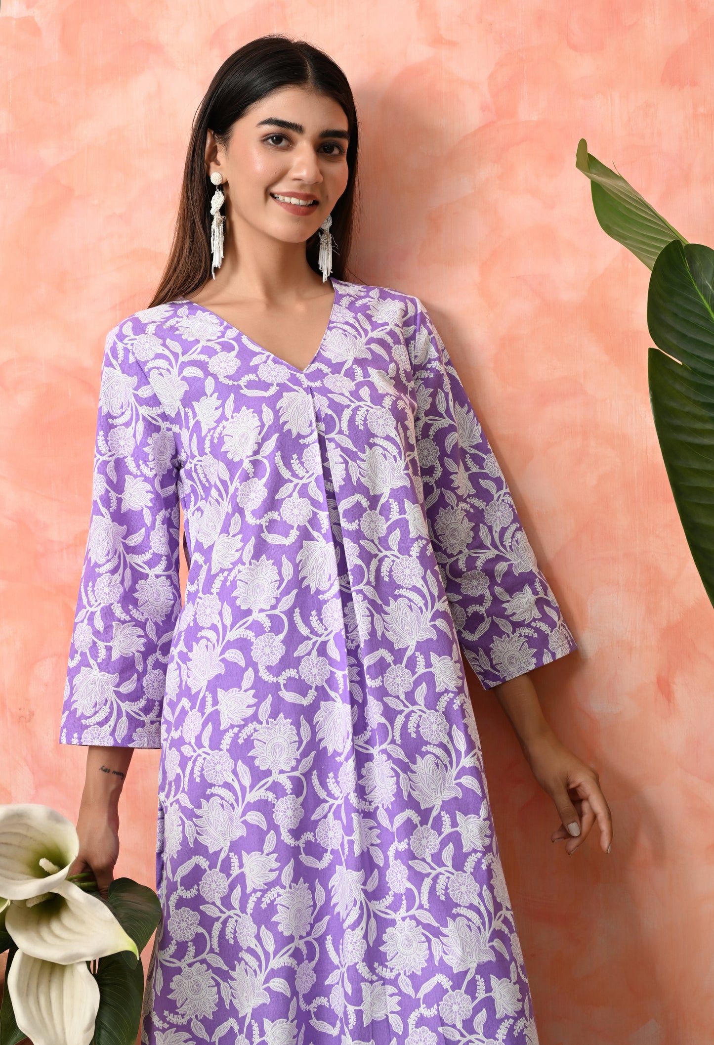Lavender Floral Printed Rayon Kurta Set with V-Neck & Side Pocket