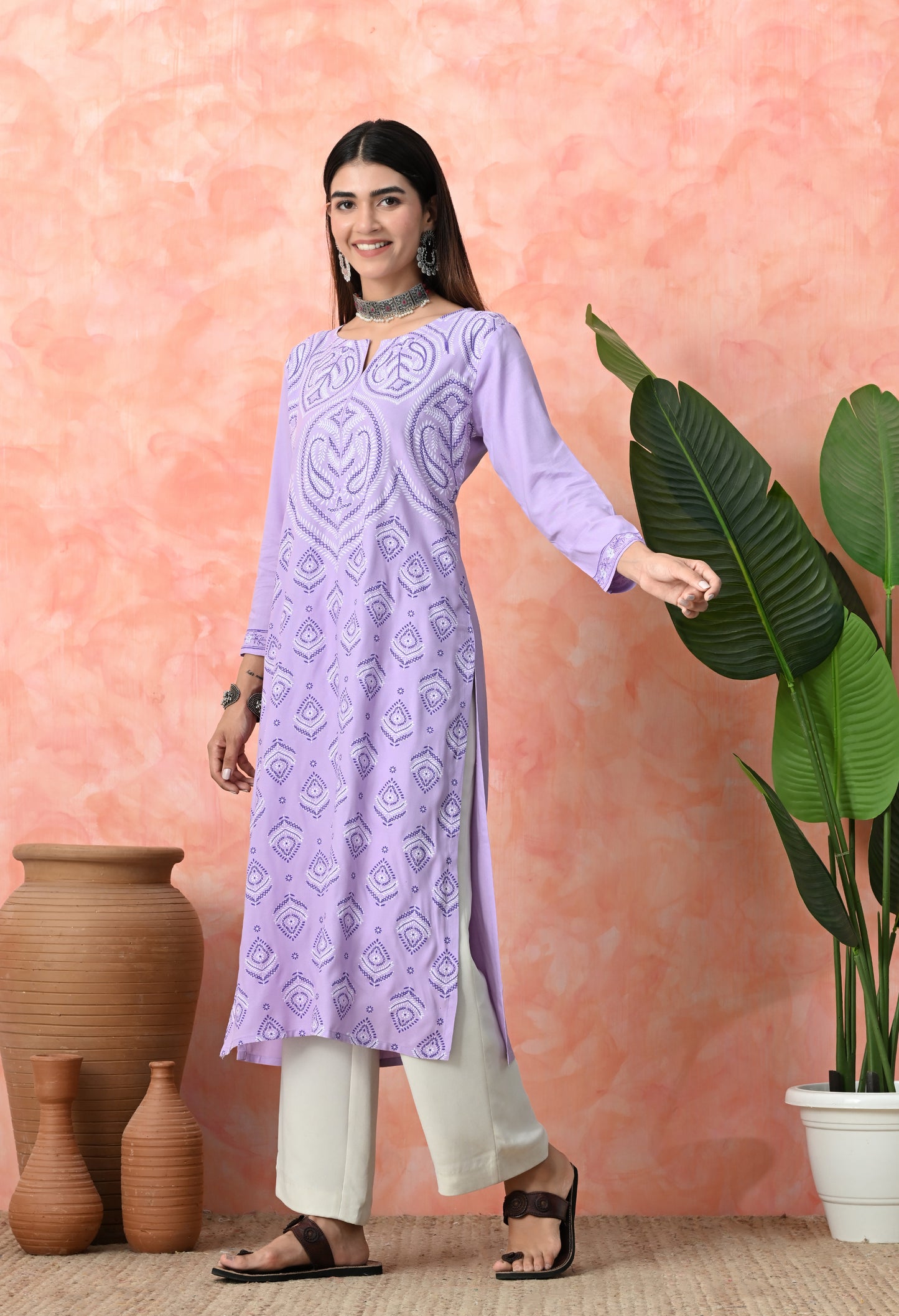 Lavender Paisley Buti Printed Rayon Kurta with Neck Piping & Sleeve Border Detailing