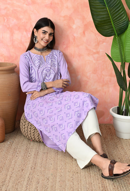 Lavender Paisley Buti Printed Rayon Kurta with Neck Piping & Sleeve Border Detailing