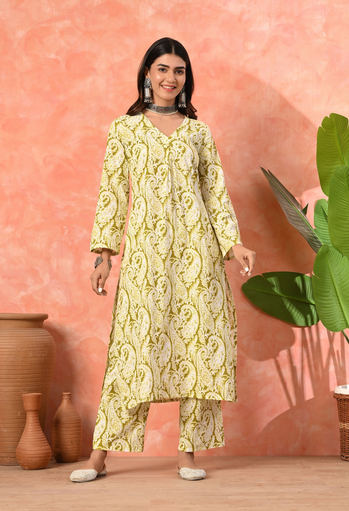 Golden Olive Heritage Paisley Rayon Kurta Set with V-Slit Neckline & Functional Side Pocket