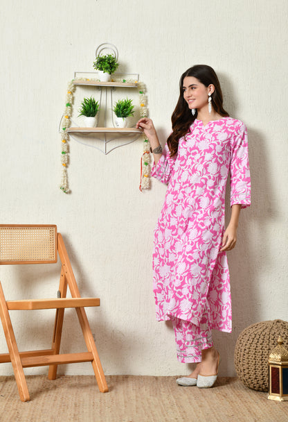 Rani Pink Floral Printed Rayon Kurta Set with Lace Sleeve & Hem Detailing