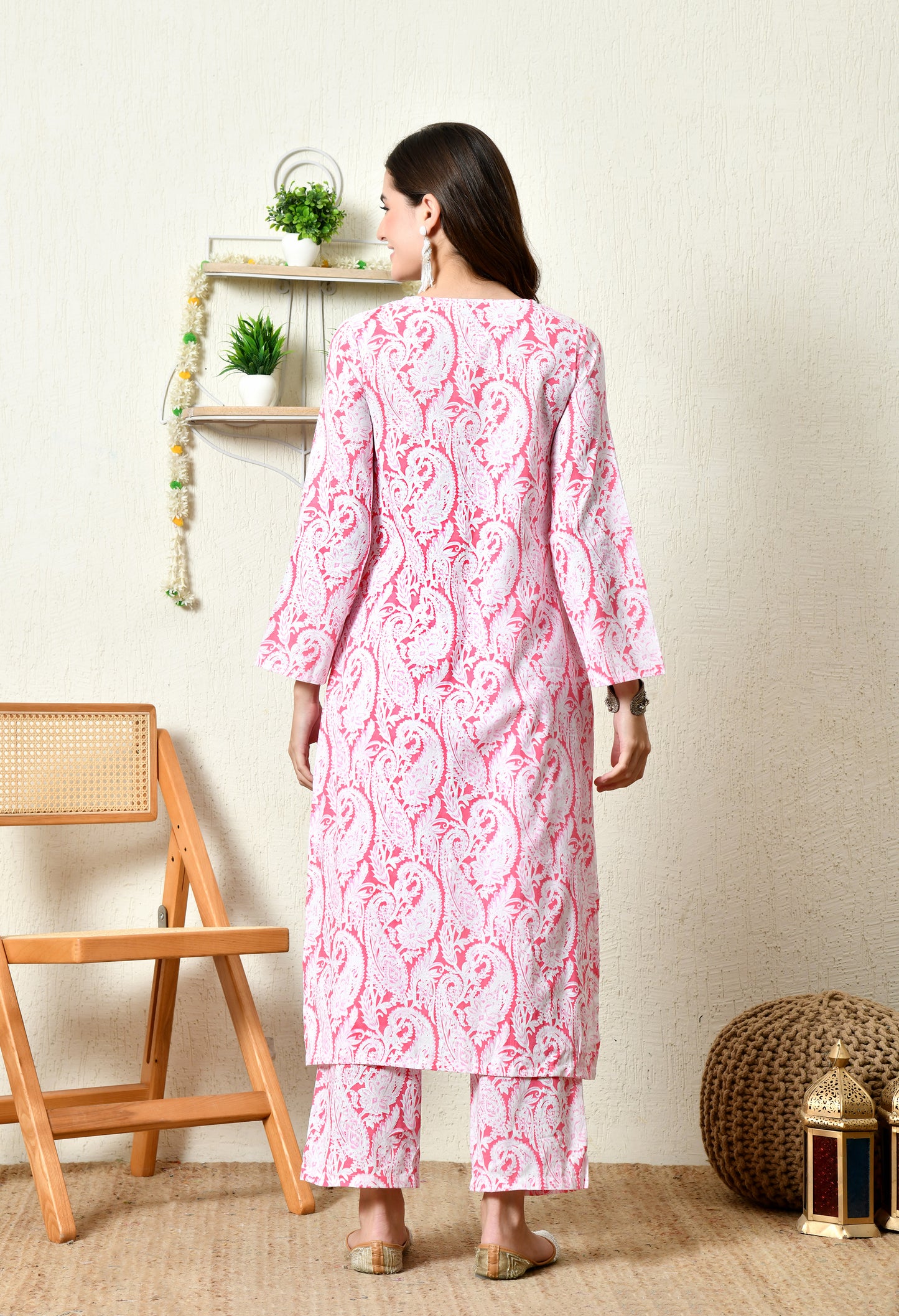 Blush Pink Heritage Paisley printed Rayon Kurta Set with V-Slit Neckline & Side Pocket