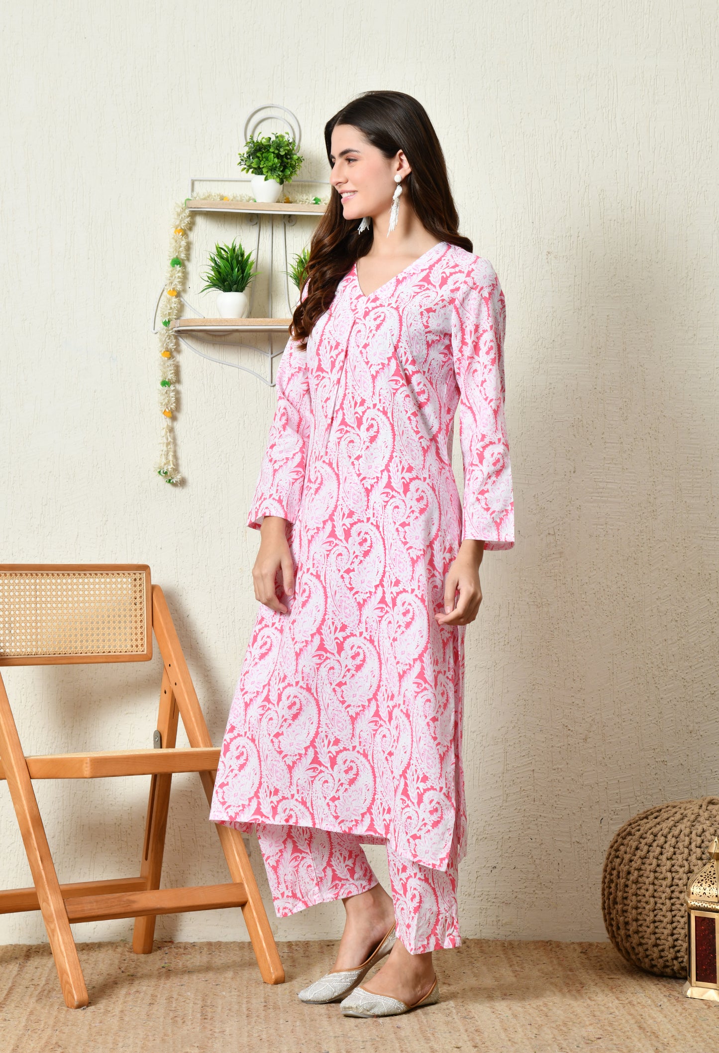 Blush Pink Heritage Paisley printed Rayon Kurta Set with V-Slit Neckline & Side Pocket