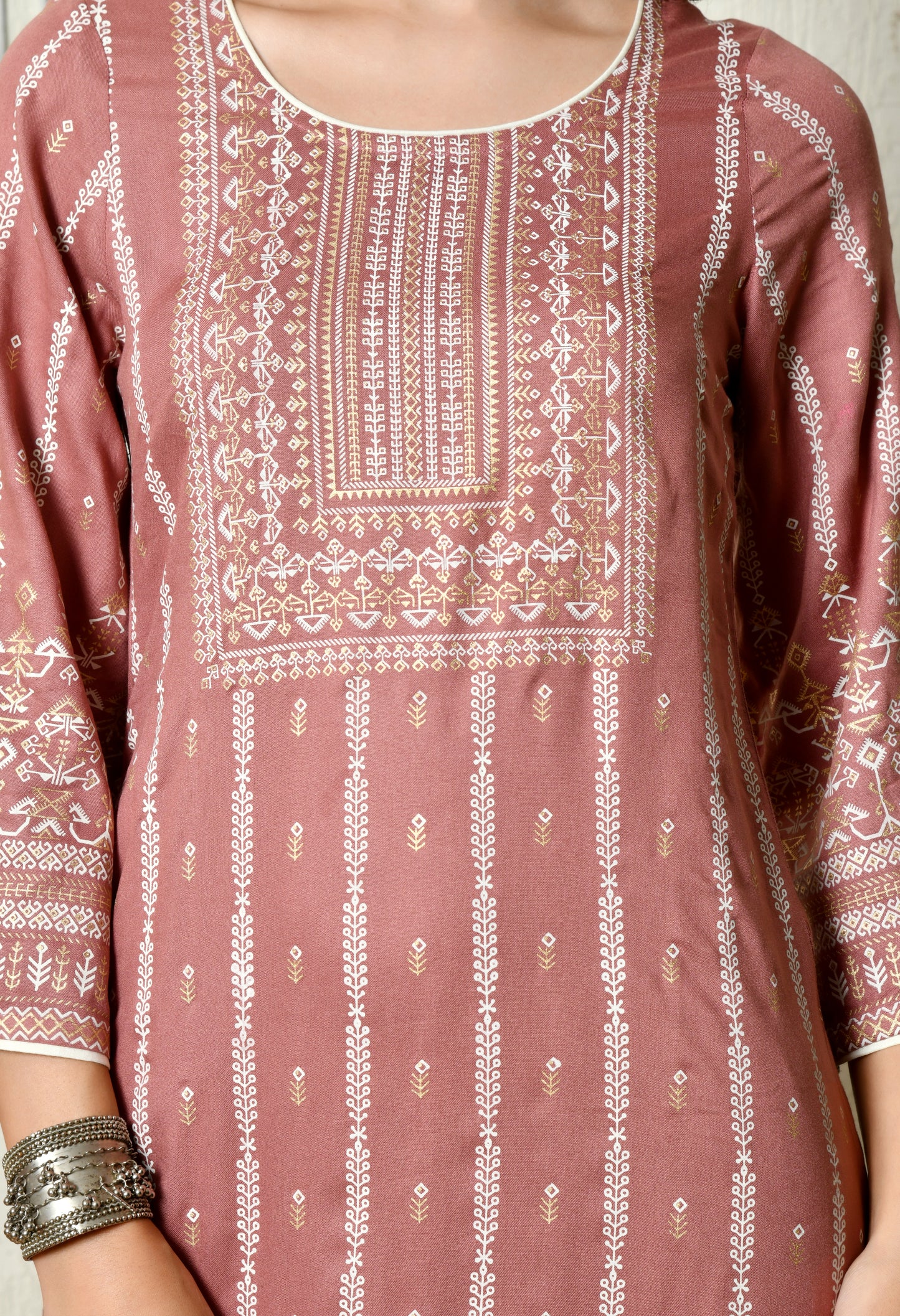 Dusty Rose Heritage Printed Rayon Kurta with Border Detailing & Pocket